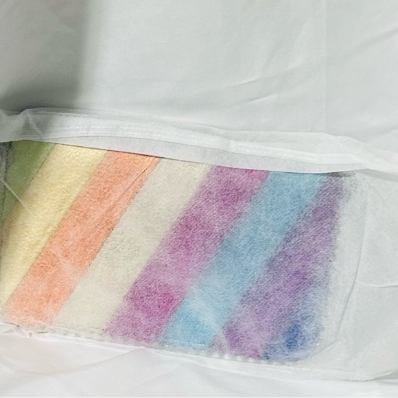 NWT Orange Striped Clutch / Crossbody with Zipper - Picture 6 of 8